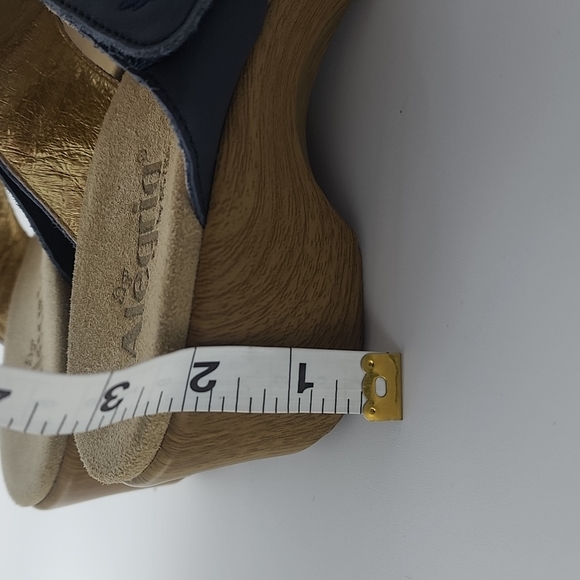 Alegria Linn Embroidered Leather Wedge Sandals 7-7.5 - Picture 8 of 10